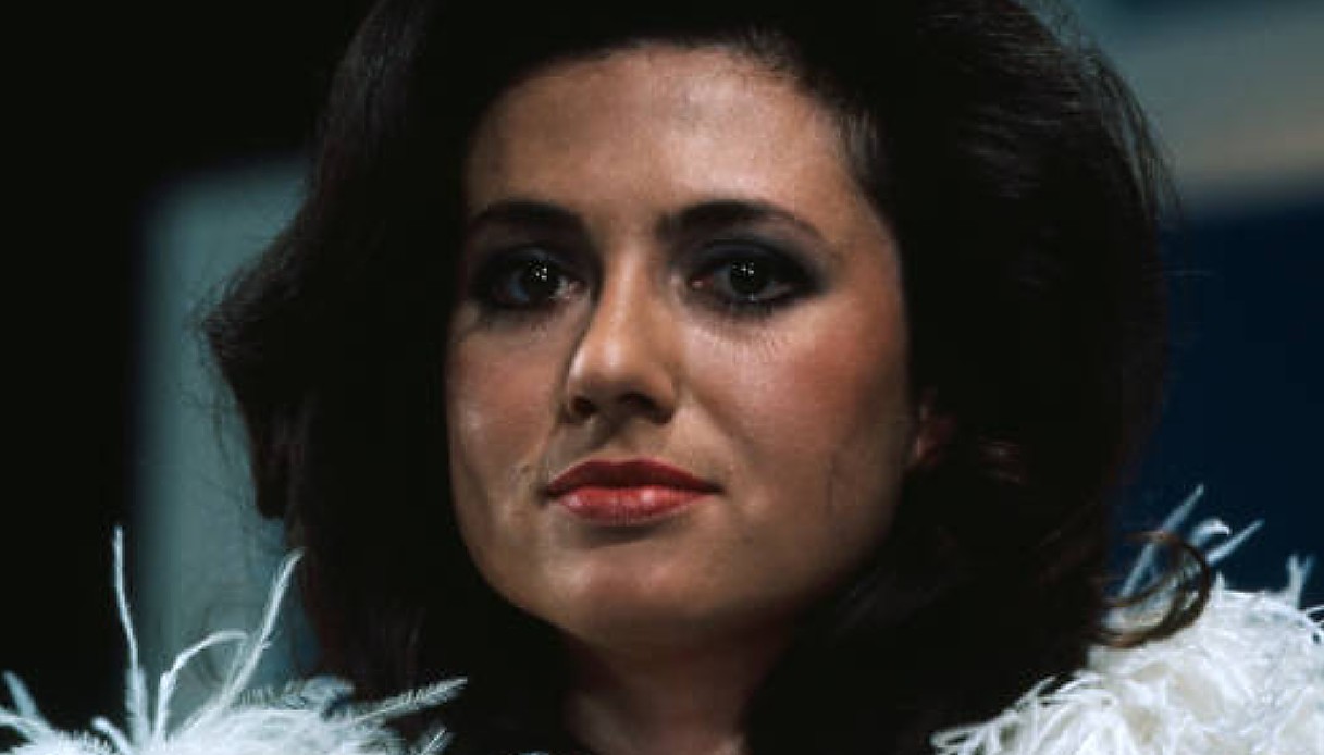 Gigliola Cinquetti si esibisce nel programma musicale dell'ARD “Music from Studio B” 1976