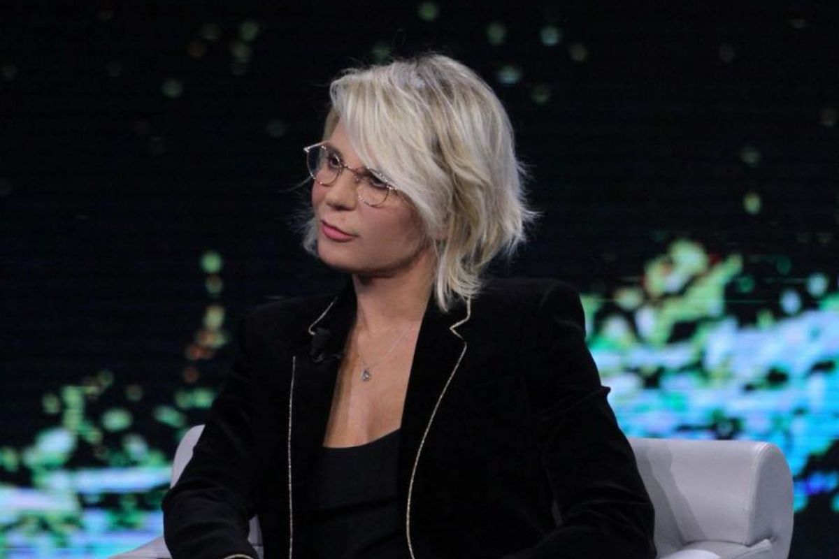 Anticipazioni Uomini e Donne: proposta di matrimonio in studio e il ritorno di Martina e Ciro